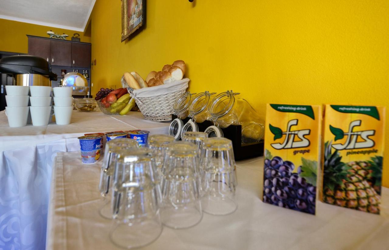 Bed And Breakfast Julia Seget  ภายนอก รูปภาพ