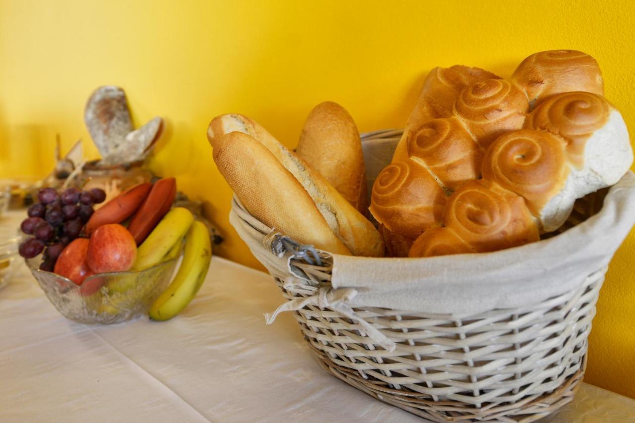 Bed And Breakfast Julia Seget  ภายนอก รูปภาพ