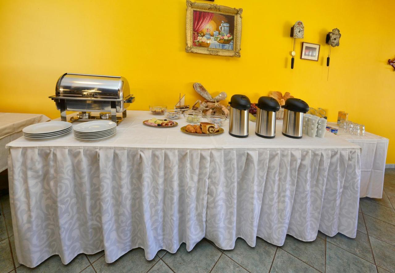 Bed And Breakfast Julia Seget  ภายนอก รูปภาพ