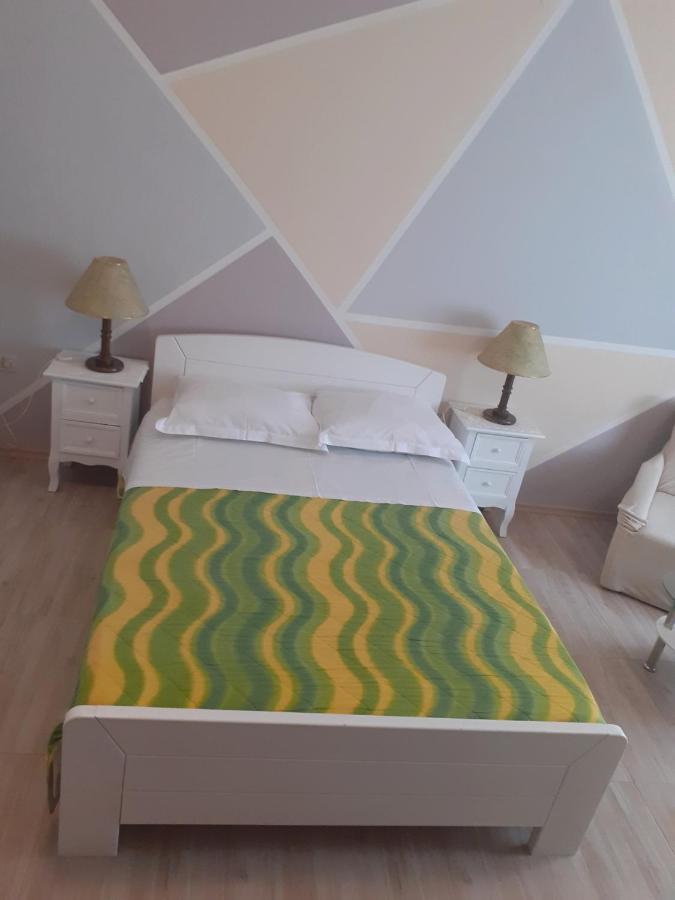 Bed And Breakfast Julia Seget  ภายนอก รูปภาพ