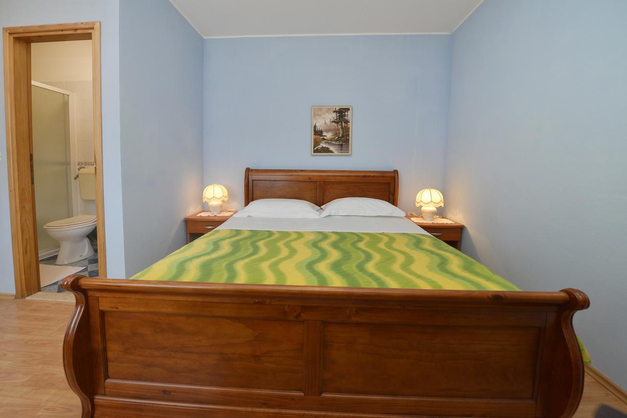 Bed And Breakfast Julia Seget  ภายนอก รูปภาพ