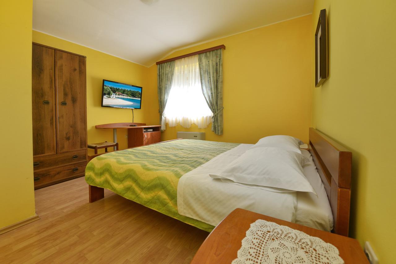 Bed And Breakfast Julia Seget  ภายนอก รูปภาพ