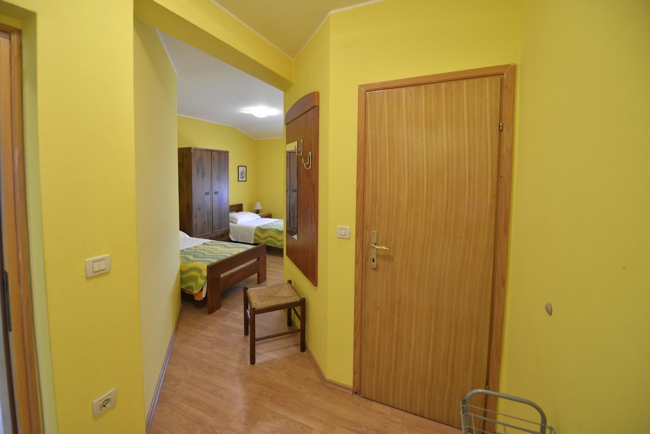 Bed And Breakfast Julia Seget  ภายนอก รูปภาพ
