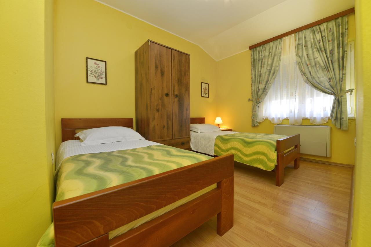 Bed And Breakfast Julia Seget  ภายนอก รูปภาพ