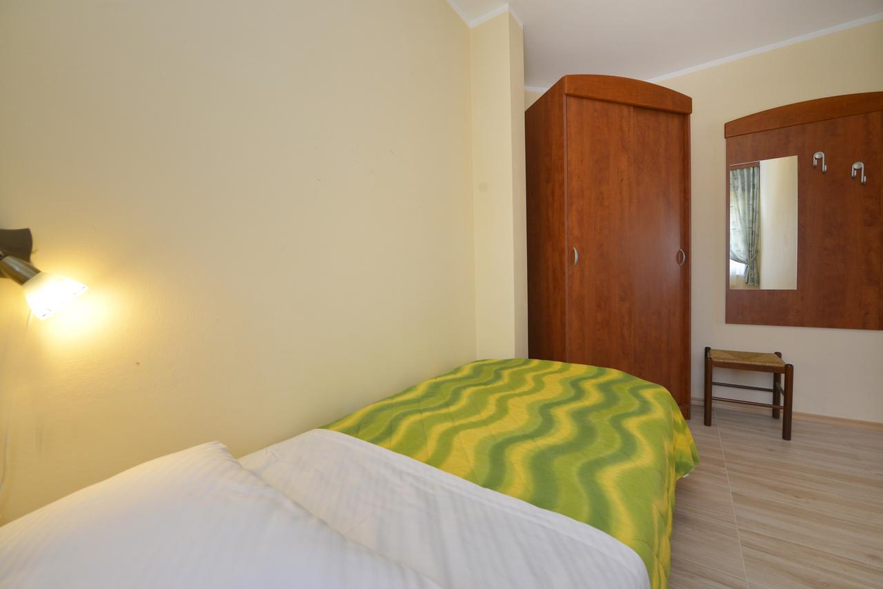 Bed And Breakfast Julia Seget  ภายนอก รูปภาพ